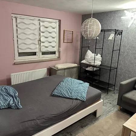 Apartmán Neu! Einfaches - Einfacher Preis *